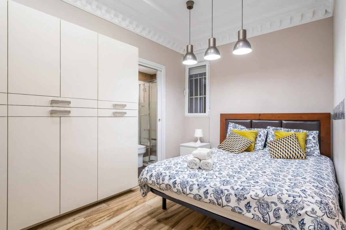 Modern Near Gran Via And Key Places - Reloj I *