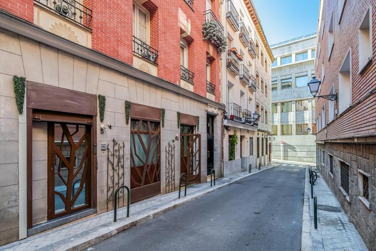 Modern Near Gran Via And Key Places - Reloj I Apartamento *